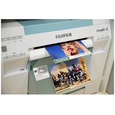 Fujifilm_Frontier-SIJ_PaperGL_210mmX65m_foto2.JPG
