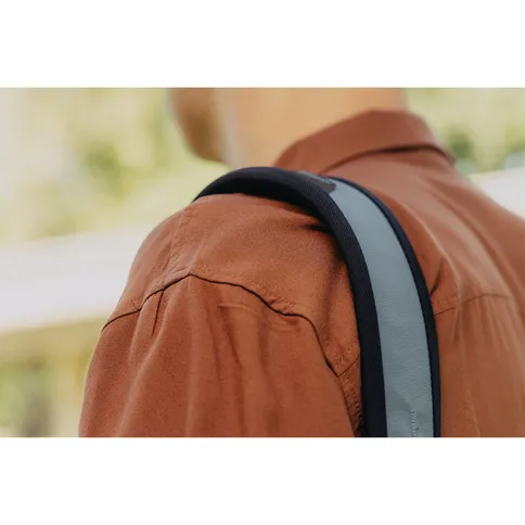 Everyday_Tote_15L_Ocean_7.jpg