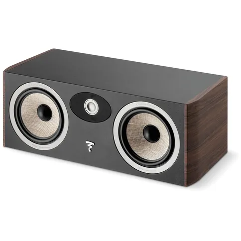 Focal-aria-cc900.jpeg