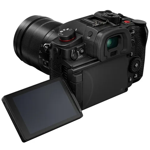 Panasonic_GH7_kit1260_2840_foto6.jpg
