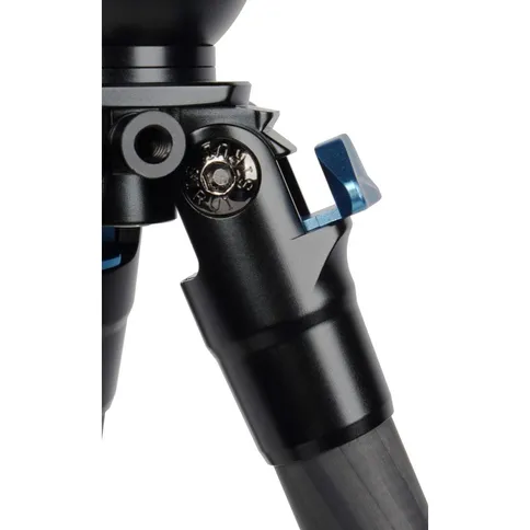 Sirui-C223L-Compact-Travel-Tripod-with-Leveling-Base_5.jpg