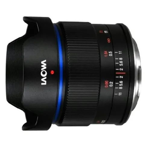 laowa-7-5mm-f-2-mft-auto-aperture-outlet.jpg