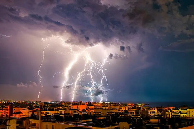 4. MultipleLightningShots.jpg
