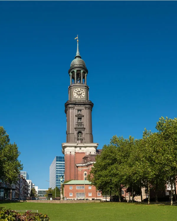hamburg-16-hauptkirche-st-michaelis.jpg