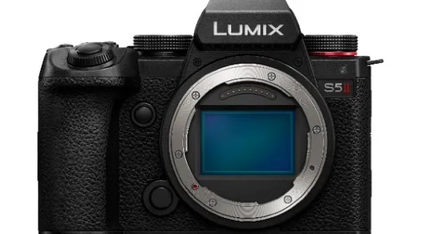 600x400_Lumix_S5II.jpg