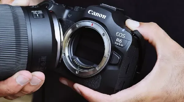 Canon EOS R6 Mark III.webp