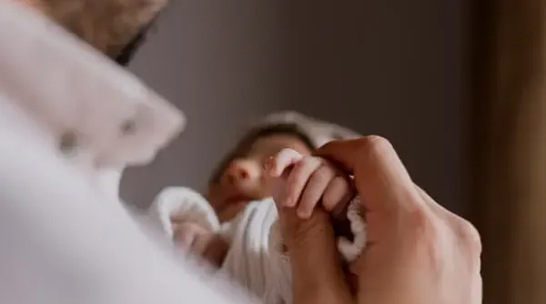 Tip-2-tips-newborn.webp