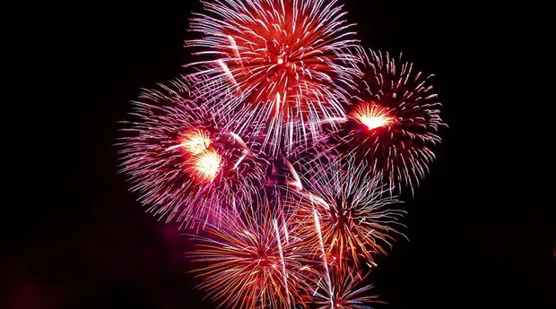 Vuurwerk-groothoeklens.jpg