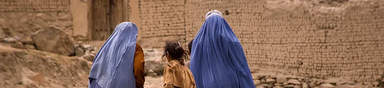 ke_q2_yourstoryourmission_paginaheader_iconicimages_artikel_afghangirl.jpg