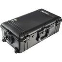 Peli™ 1615 Air Valise de protection noire avec jeu de séparateurs TrekPak