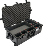 Peli™ 1615 Air Valise de protection noire avec jeu de séparateurs TrekPak