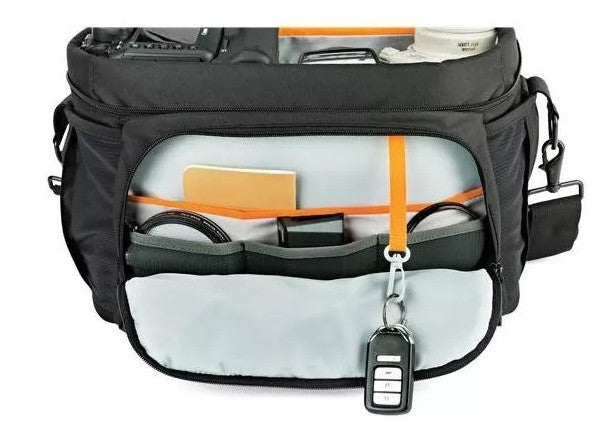 Lowepro Nova 200 AW II Schwarz