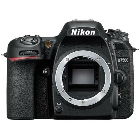 Nikon D7500 + AF-S DX NIKKOR 18-300 II VR