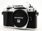Occ- Olympus OM-D E-M10 Mark II Body Zilver SN:BHKB81854 12 mnd gar (8/23097)