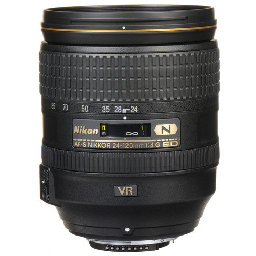 Nikon D780 Gehäuse + AF-S 24-120mm f/4 VR