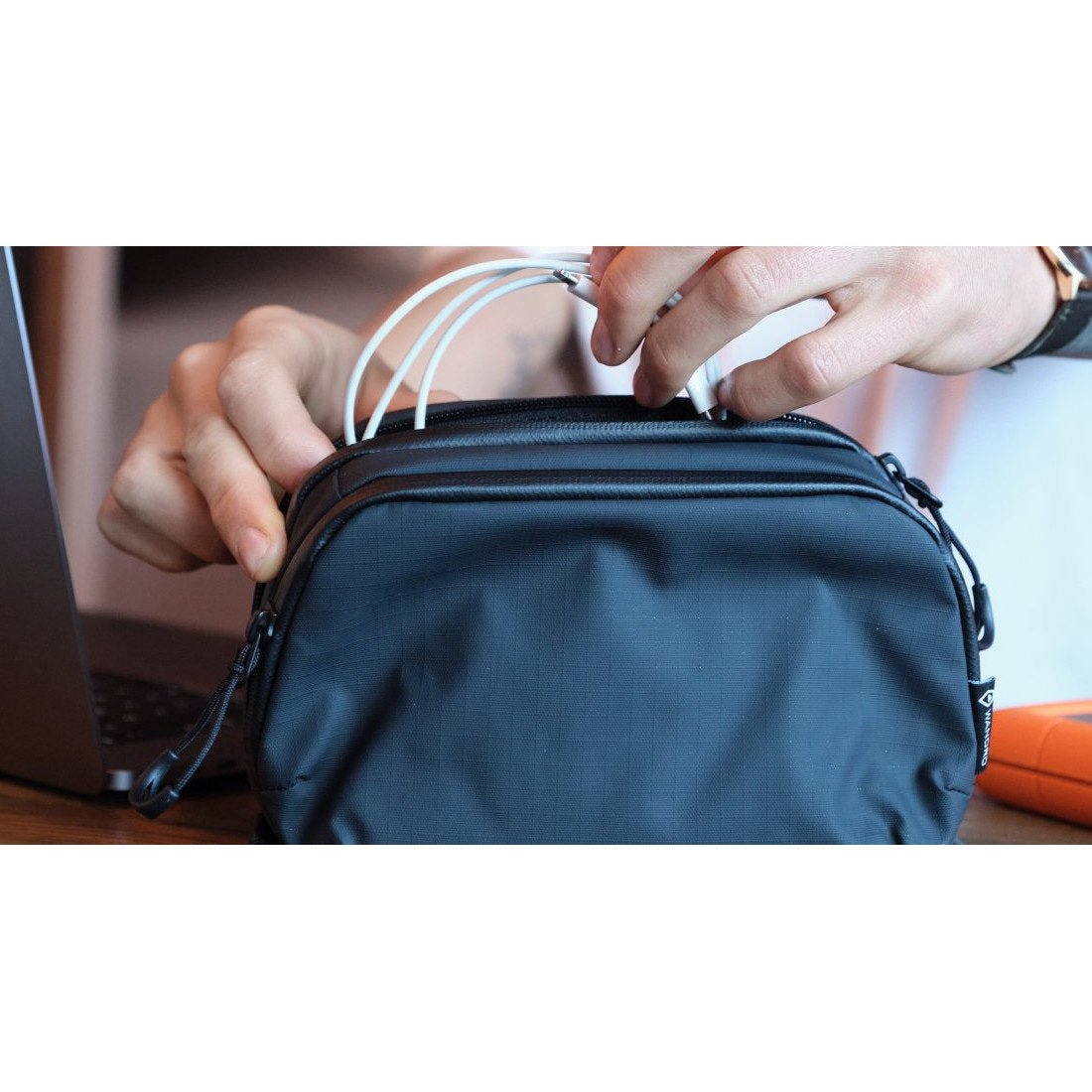 Wandrd Tech Poche Large