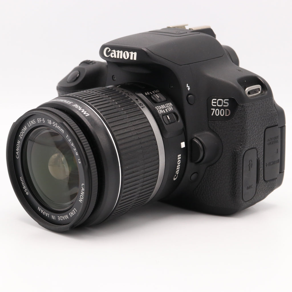 Canon EOS 700D + 18-55mm iS II occasion