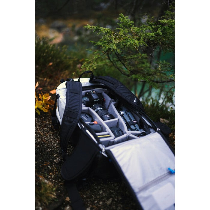NYA-EVO Fjord 36 Adventure, Kamerarucksack aus ECONYL, Grafit