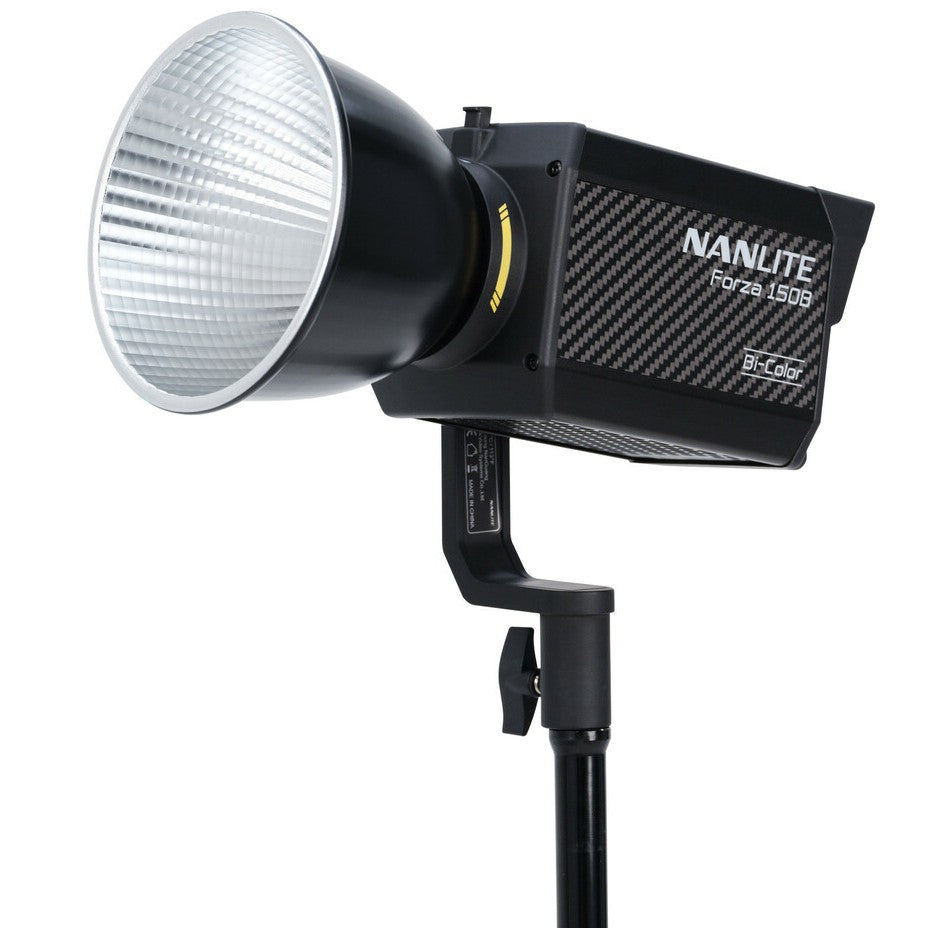 Nanlite Forza 150B Kit Triple LED bicolore (avec étui, pied d'éclairage, fresnel et Softbox)
