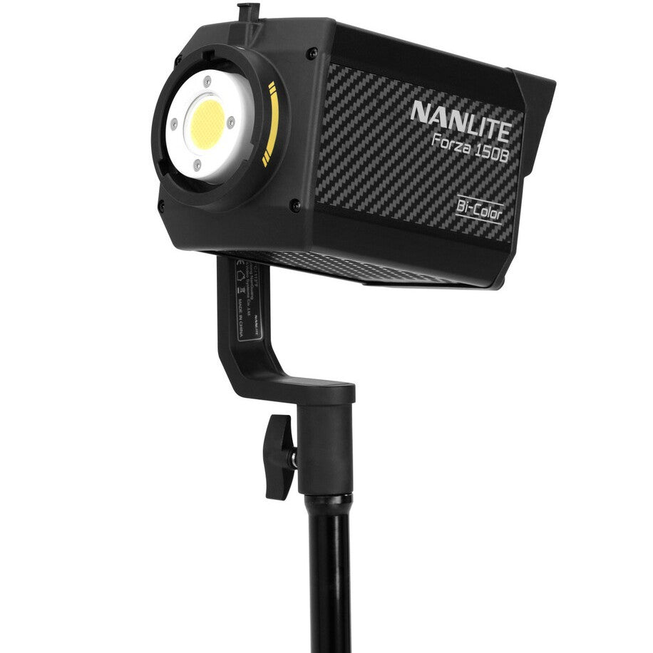 Nanlite Forza 150B Kit Triple LED bicolore (avec étui, pied d'éclairage, fresnel et Softbox)