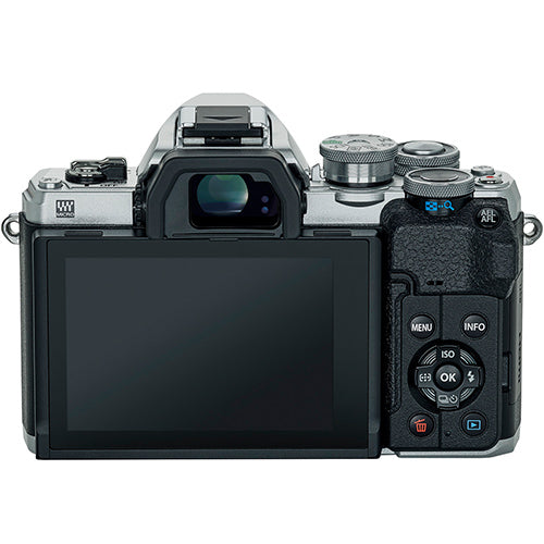 Olympus OM-D E-M10 mark IV silber + ED 14-150mm II Special Edition