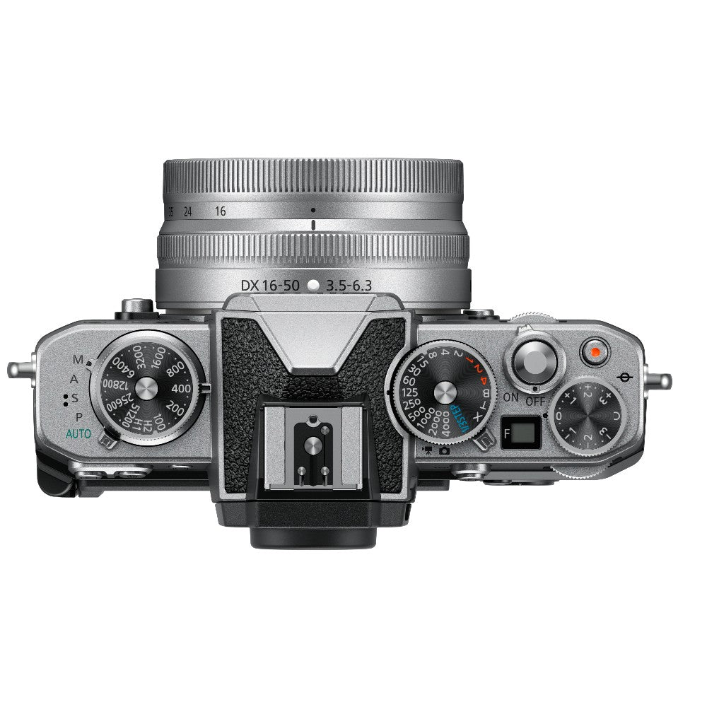 Nikon Z fc + DX 16-50 Silber