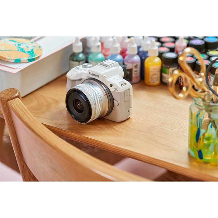 Canon EOS R50 Blanc + Canon RF-S 18-45mm f/4.5-6.3 IS STM
