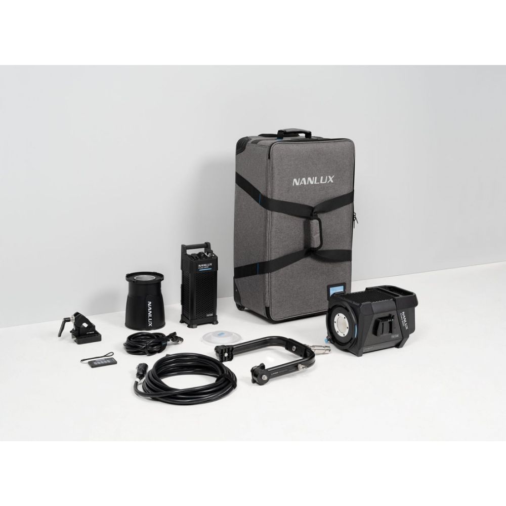 Nanlux Evoke 900C RGBLAC Spotlight