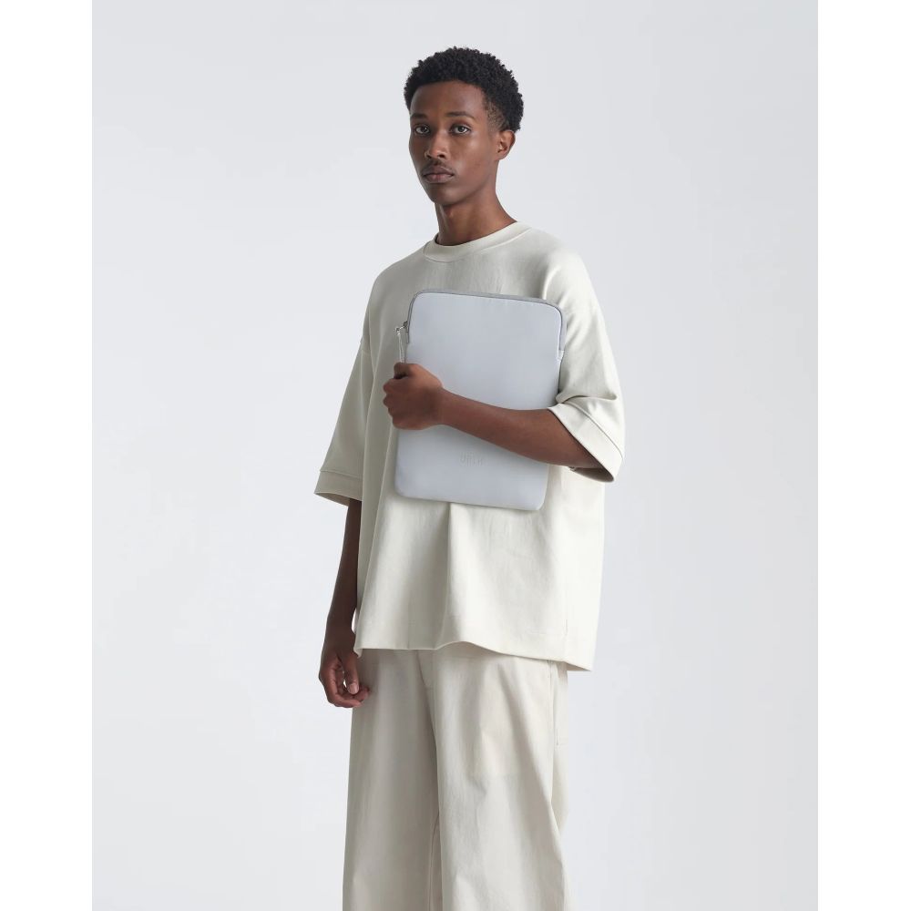 Urth Naos 13/14" Laptop Sleeve (Gris Cendré)