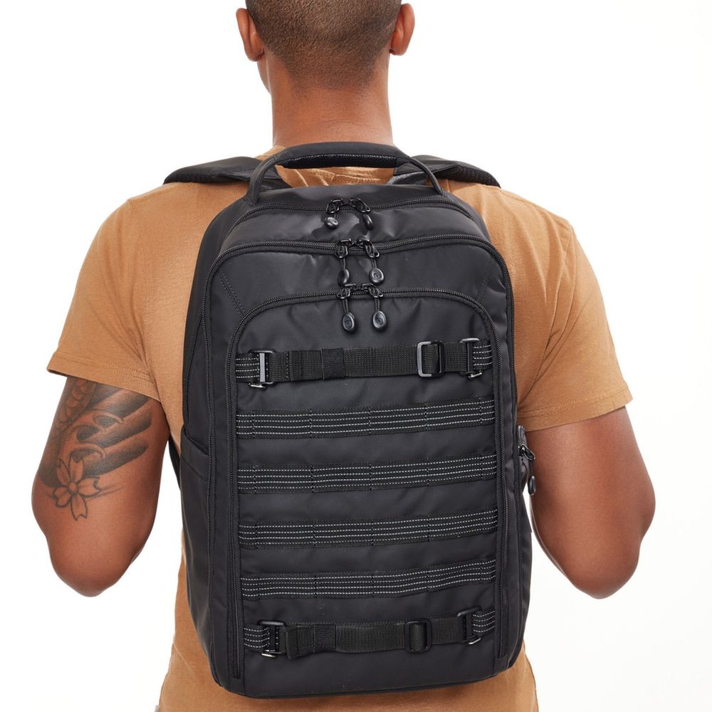 Tenba Axis V2 16L Road Warrior Rucksack, schwarz
