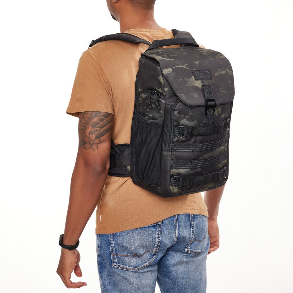 Tenba Axis V2 LT 18L Rucksack, Multicam Schwarz