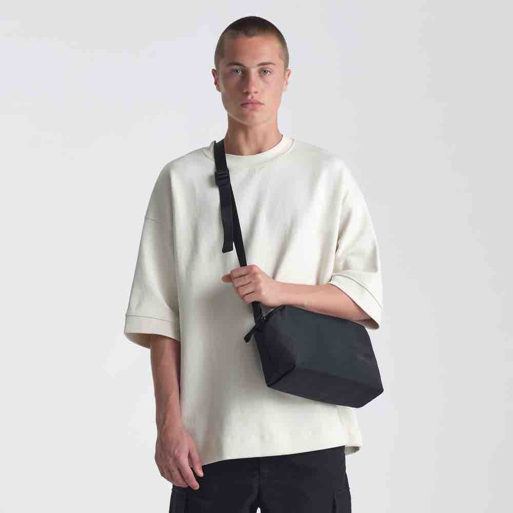 Urth Dolomite Kamera Sling schwarz