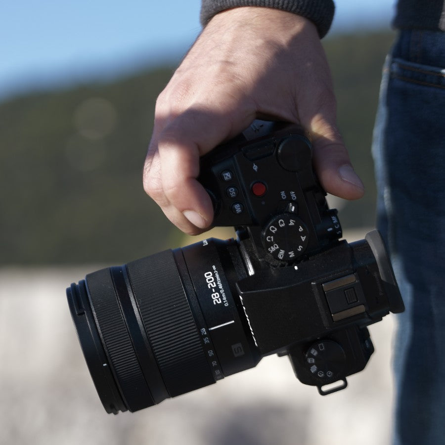 Panasonic LUMIX S 28-200mm f/4-7.1 MACRO O.I.S.
