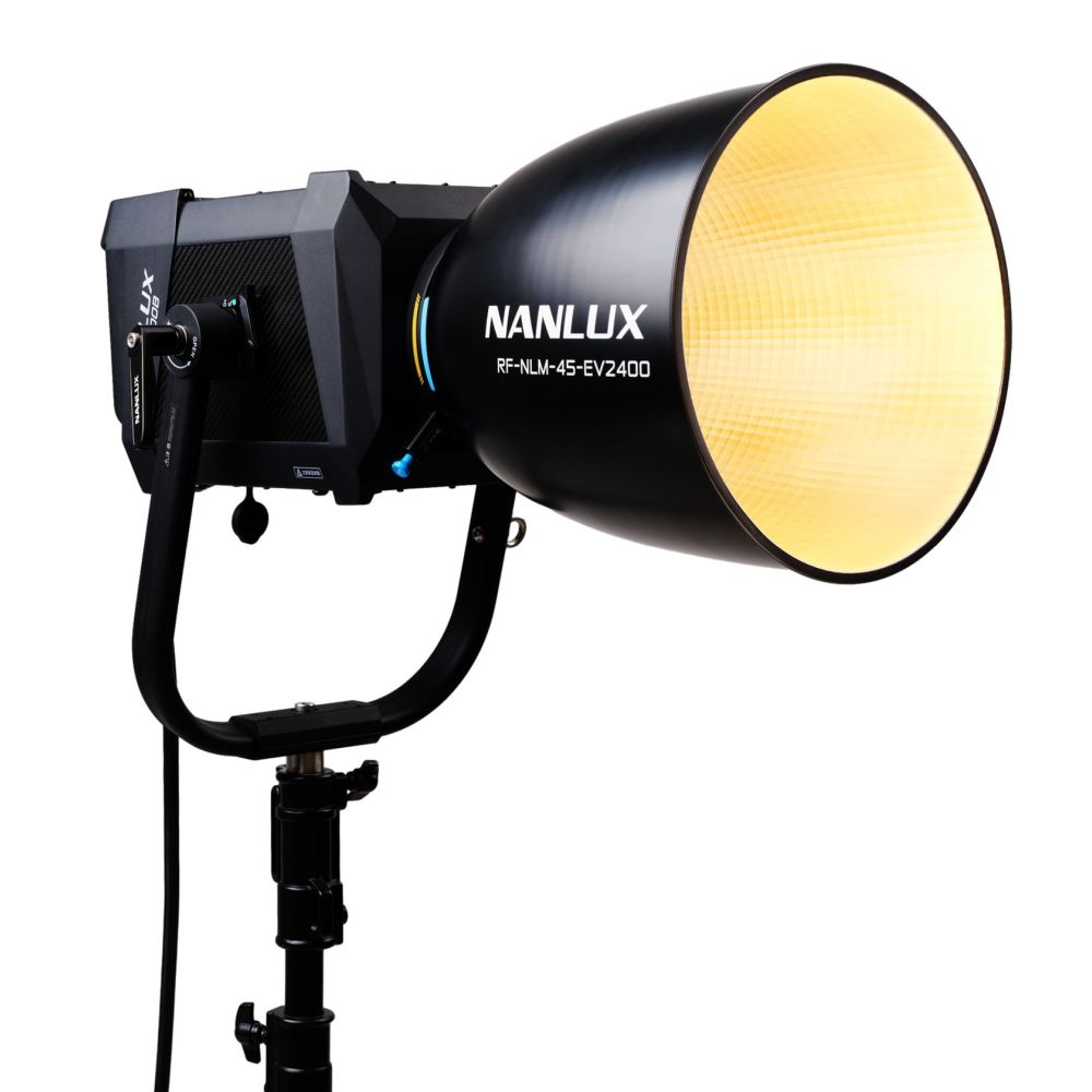 Nanlux Evoke 2400 Bi-colour Spot Light mit 45-Grad-Reflektor