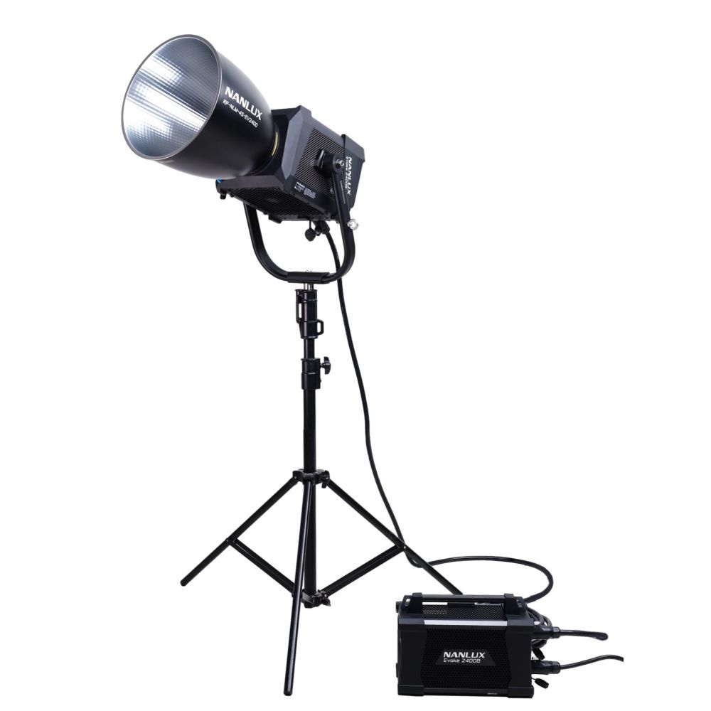 Nanlux Evoke 2400 Bi-colour Spot Light mit 45-Grad-Reflektor