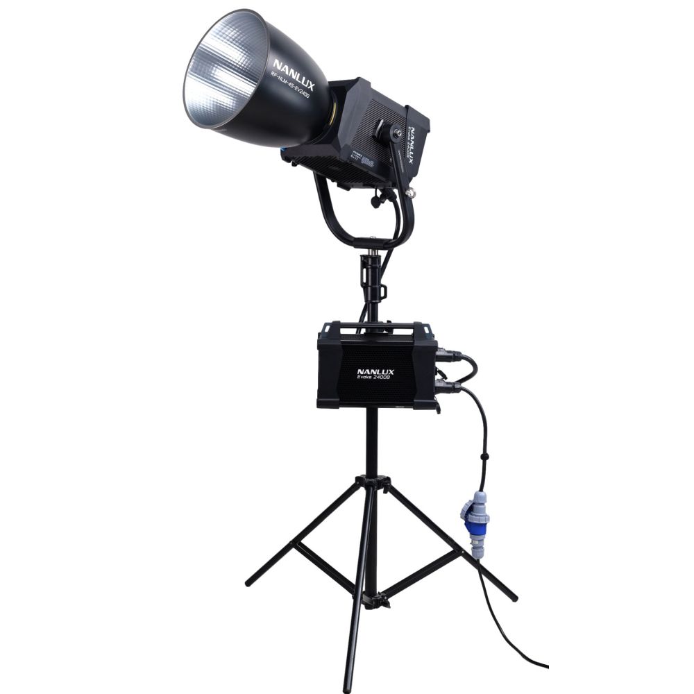 Nanlux Evoke 2400 Bi-colour Spot Light mit 45-Grad-Reflektor