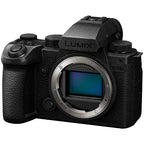 Panasonic Lumix DC-S5 IIX Body + Lumix S 20-60mm f/3.5-5.6 + Lumix S 70-300mm f/4.5-5.6 Macro OIS