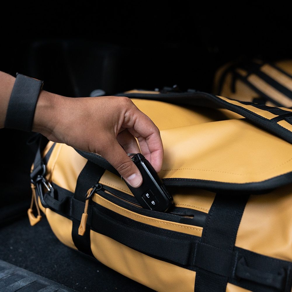 WANDRD CARRYALL Duffel 30L Dallol Gelb