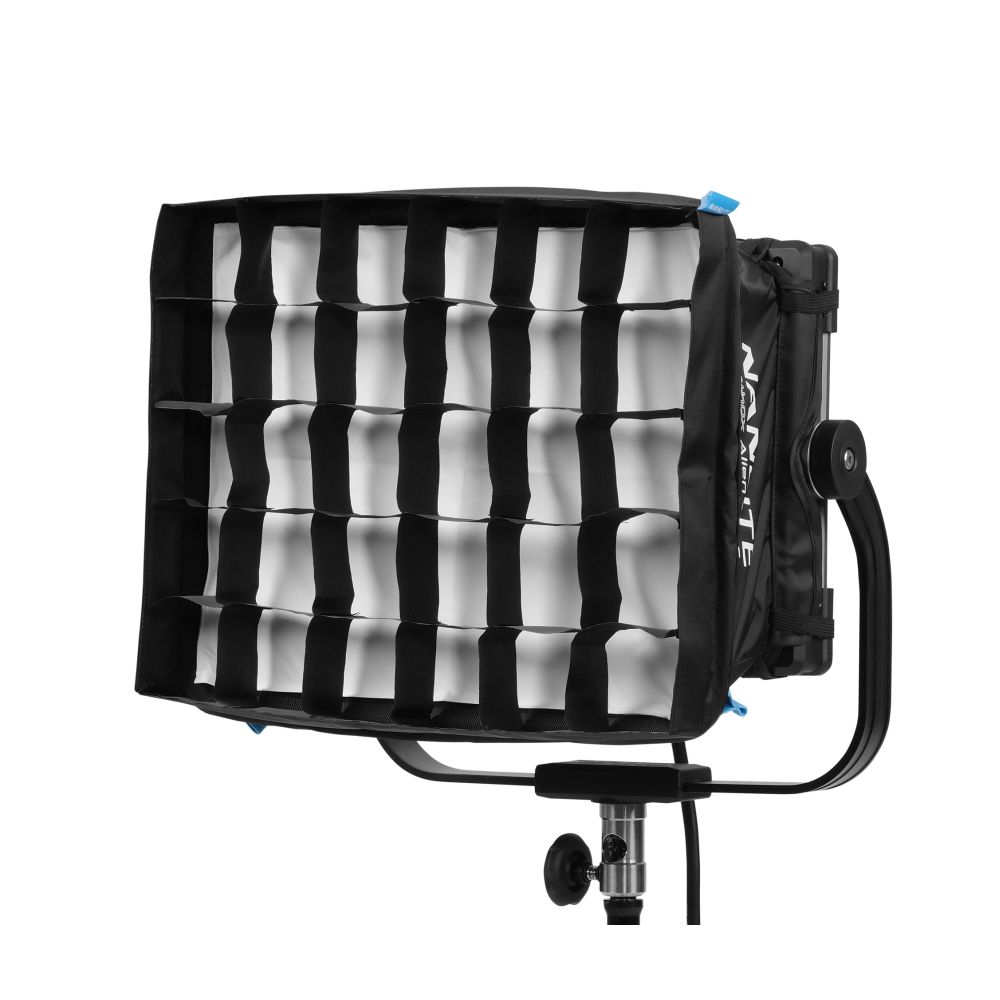 Nanlite Alien 150C LED RGBWW Panelleuchte