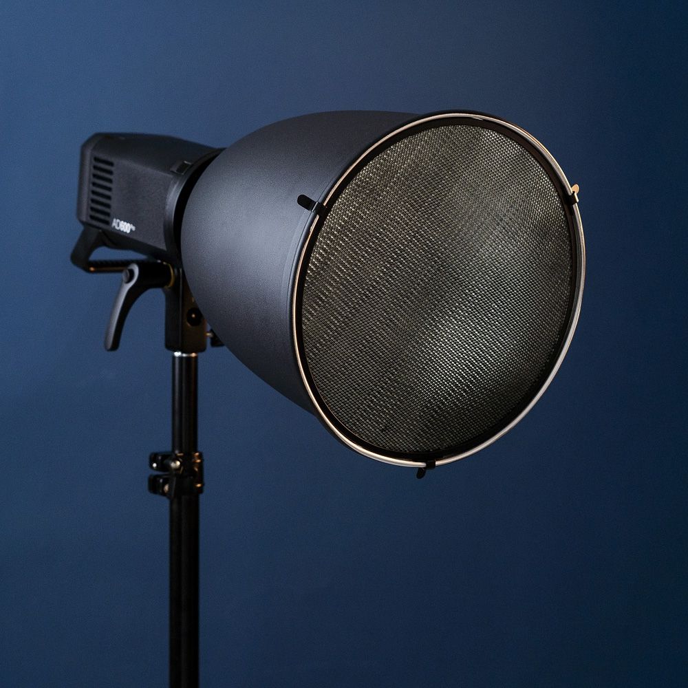 Caruba 11" Fokus-Reflektor mit Grid Pack (Bowens)