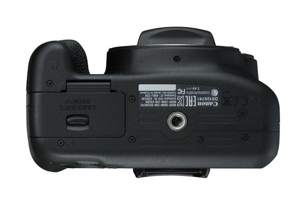 Canon EOS 2000D + 18-55mm DC III