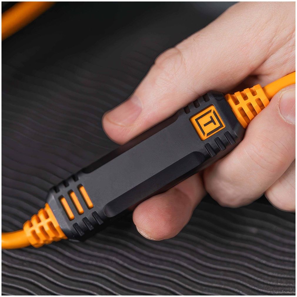 Tether Tools TetherPro Optima 10G USB-C, 15' (4,6m), gerade nach rechts schwarz