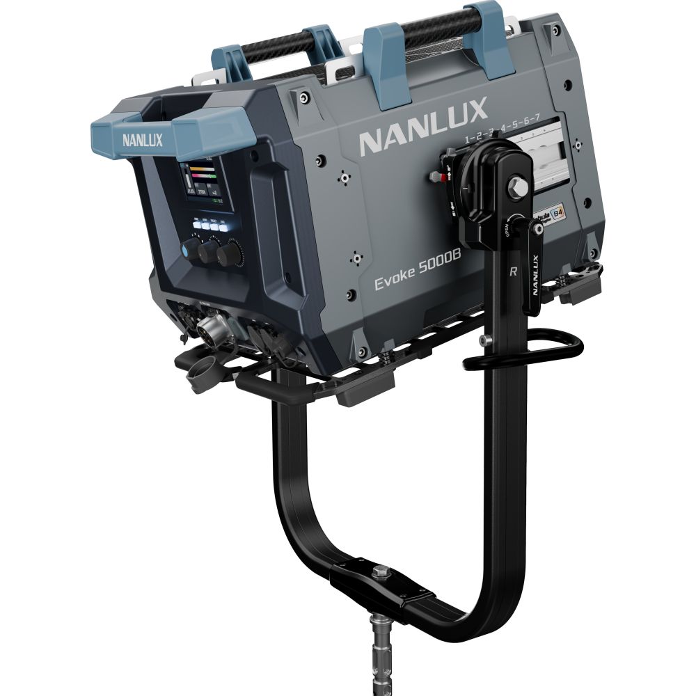 Nanlux Evoke 5000 Bi-colour Spot Light mit Reflektor und Flightcase