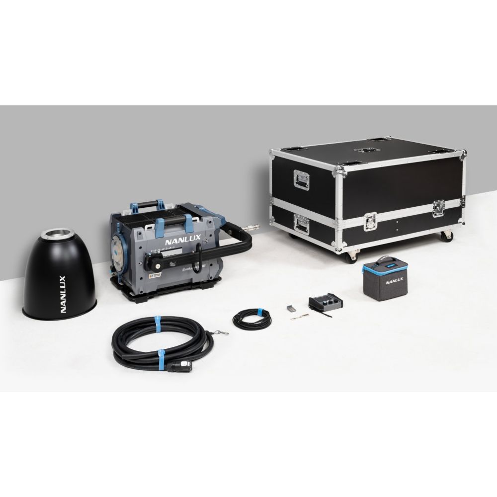 Nanlux Evoke 5000 Bi-colour Spot Light mit Reflektor und Flightcase