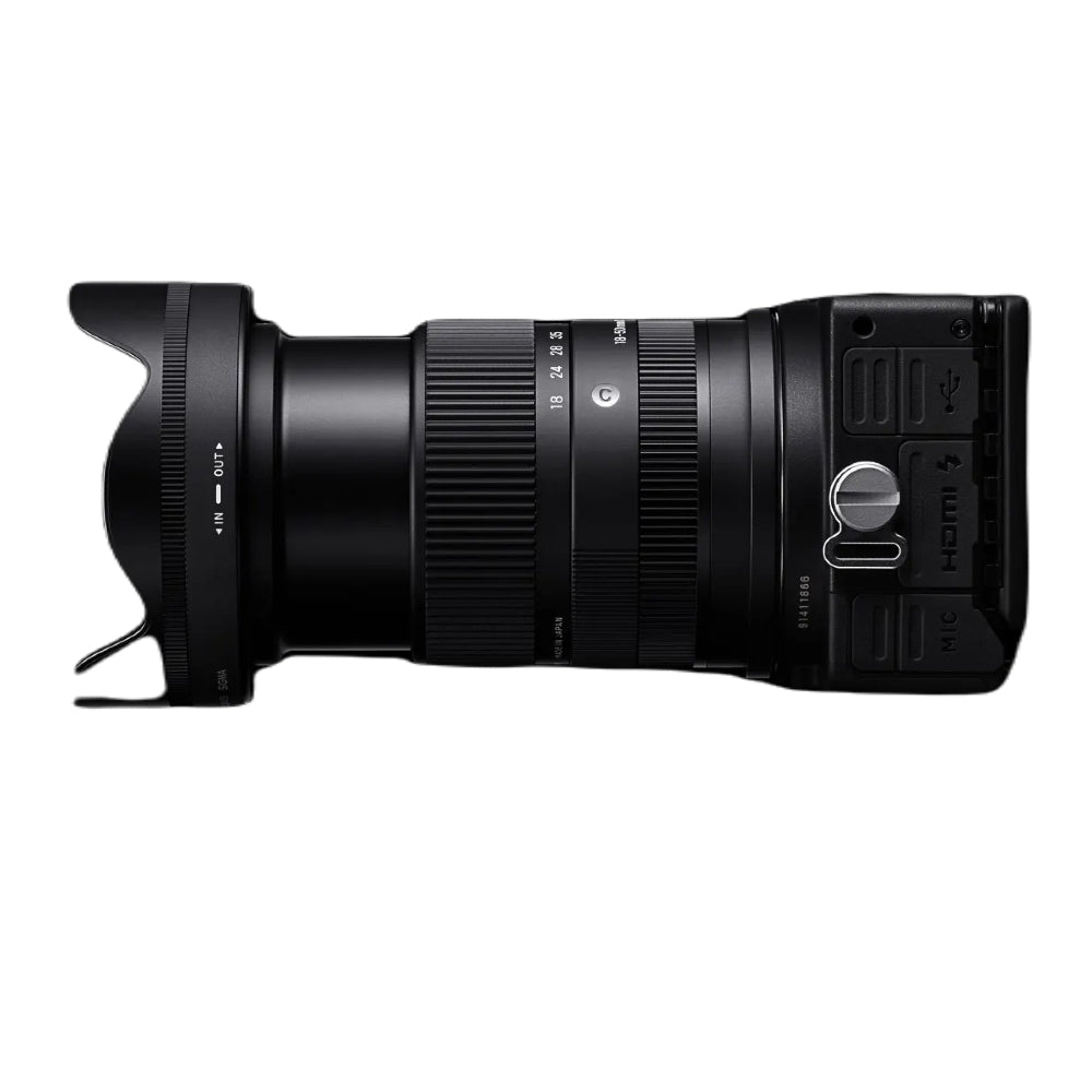 Canon EOS R7 + Sigma 18-50mm f/2.8 DC DN Canon RF Monture + Canon DM-E1 Microphone Stéréo
