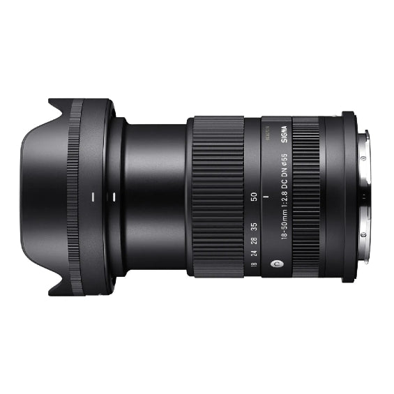 Canon EOS R7 + Sigma 18-50mm f/2.8 DC DN Canon RF Monture + Canon DM-E1 Microphone Stéréo