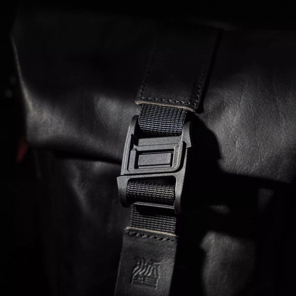 Wotancraft Pilot Reisekameratasche 2L - schwarzes Leder