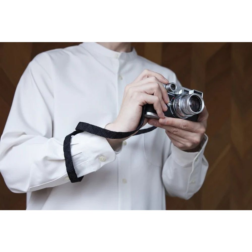 Artisan & Artist ACAM 317 Sazanami Bracelet en soie noir