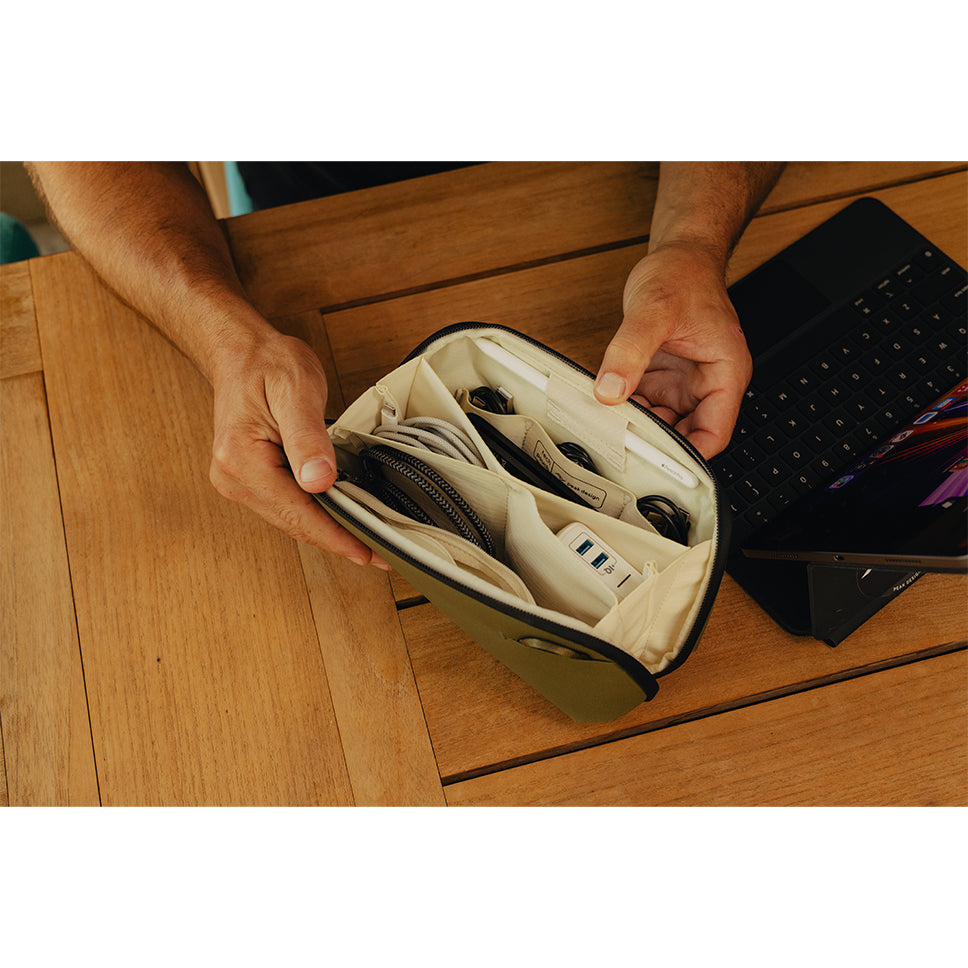 Peak Design Tech Pouch Small – Kelp