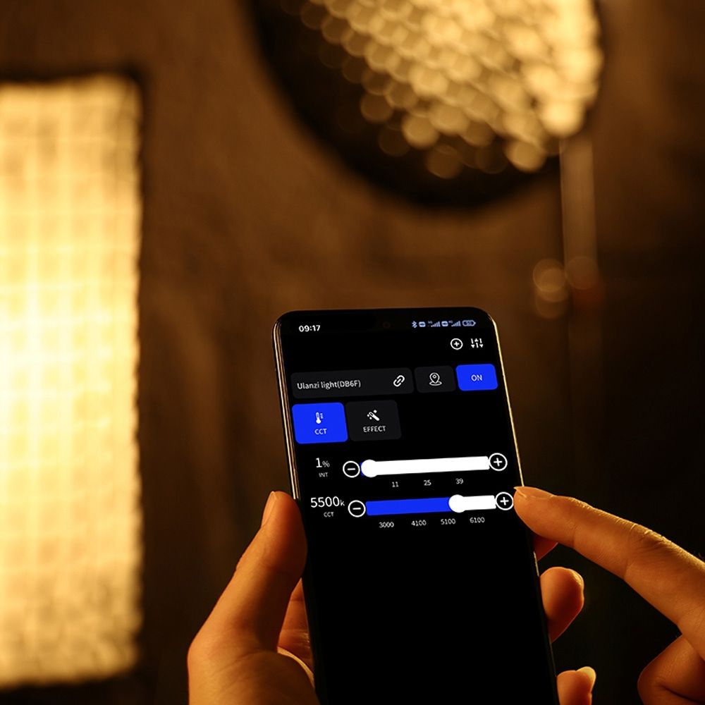 Ulanzi 120W RGB V-Mount Videoleuchte
